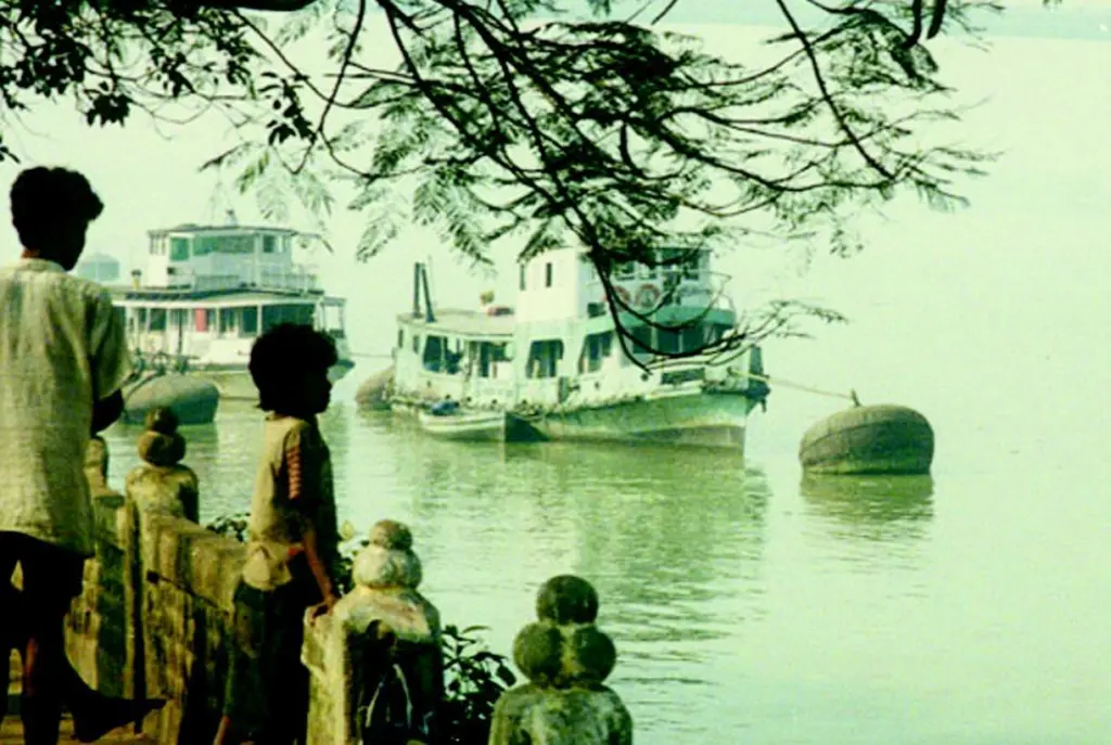 Calcutta to get two new terminals