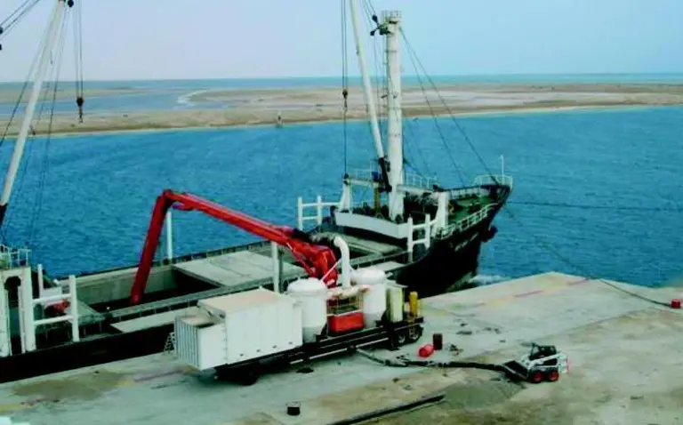 Van Aalst ship unloader at work in Port Sudan.