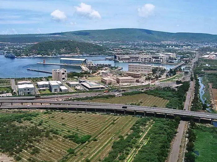 Vizag_seaport.jpg