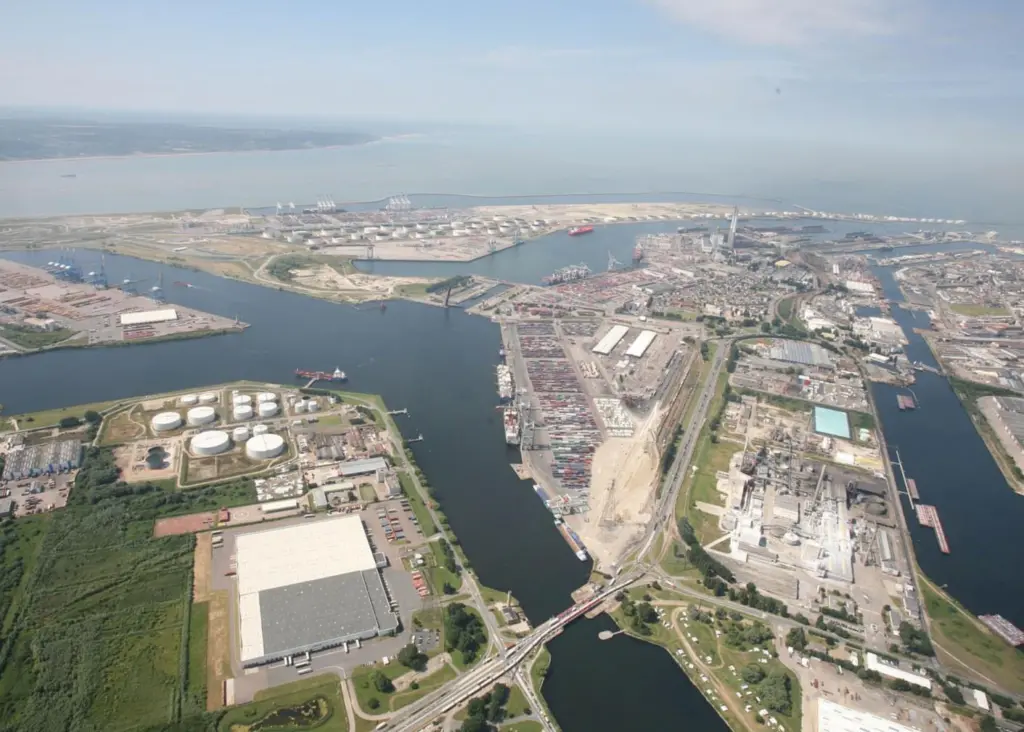 Marseilles Fos is now the centre of a very pointed media campaign