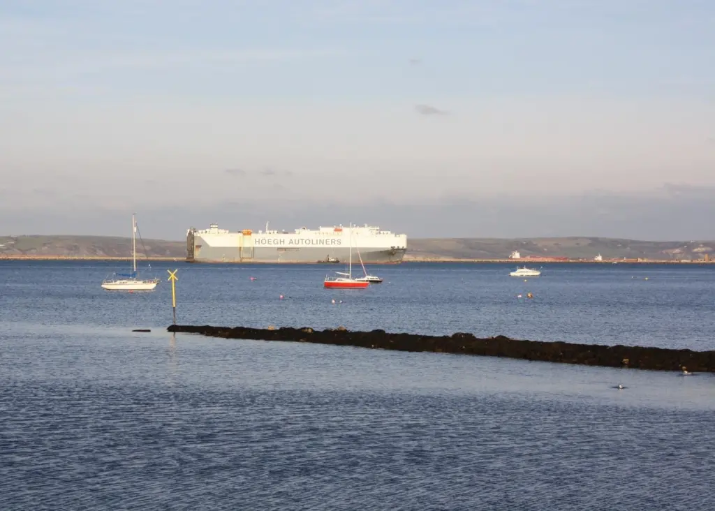 The UK's Port of Portland will continue to freeze tariff rates in to 2013