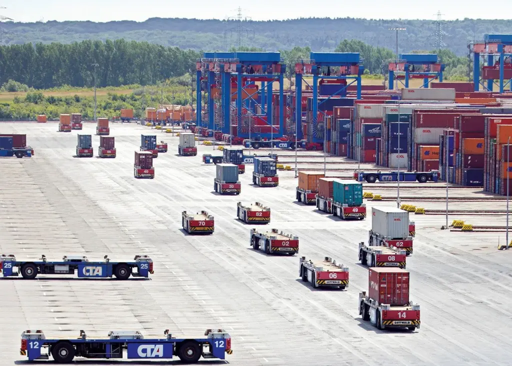 Each AGV has a capacity of 70 tonnes