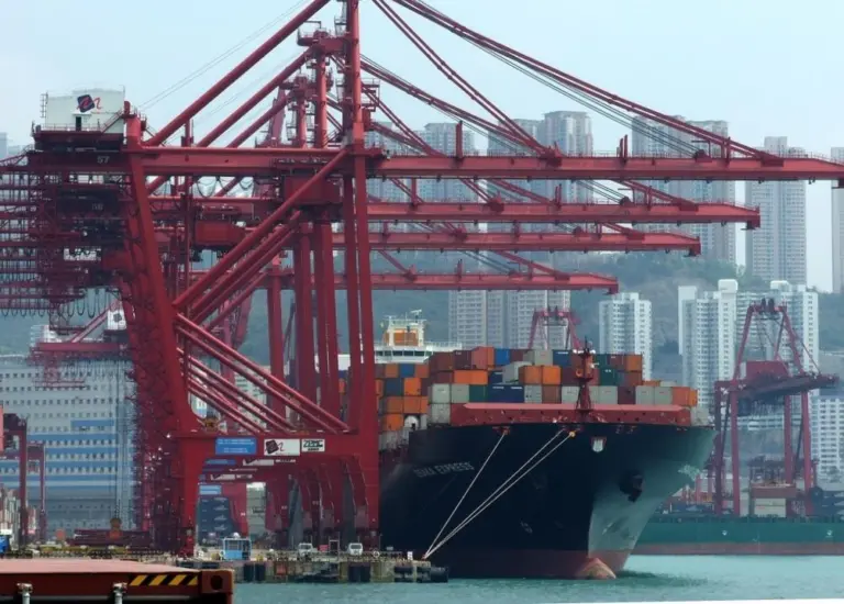 Hong Kong's clean air plan could prove costly. Photo: Kai Yan, Joseph Wong