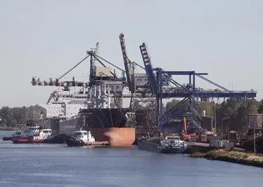 Construction of new quays at Port of Ghent underway