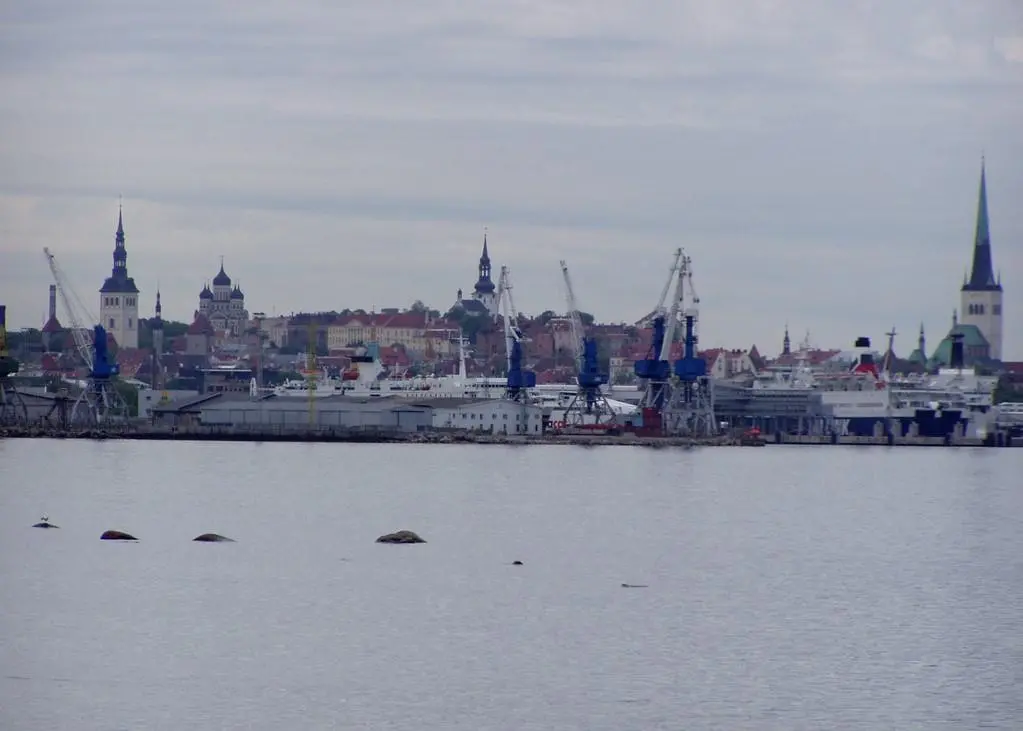 The Port of Tallinn in Estonia is seeking €400,000 in compensation from its former executives who are being tried on corruption charges