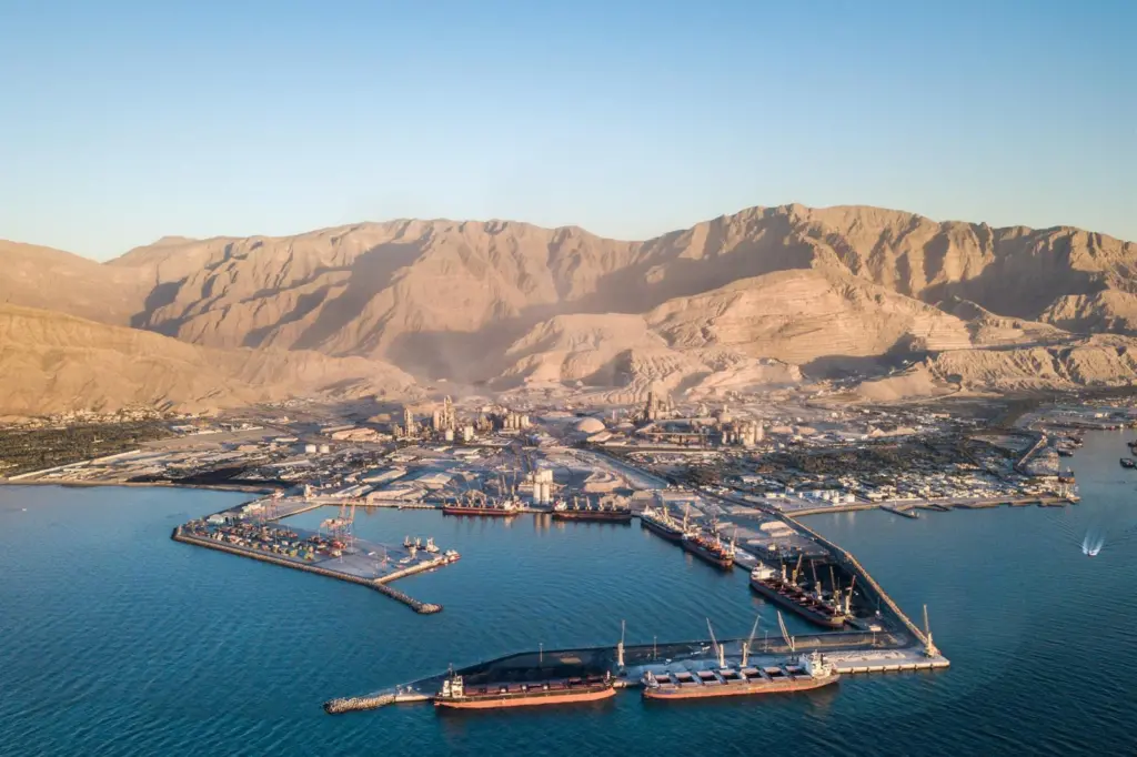 A shot of the location of the port from the water