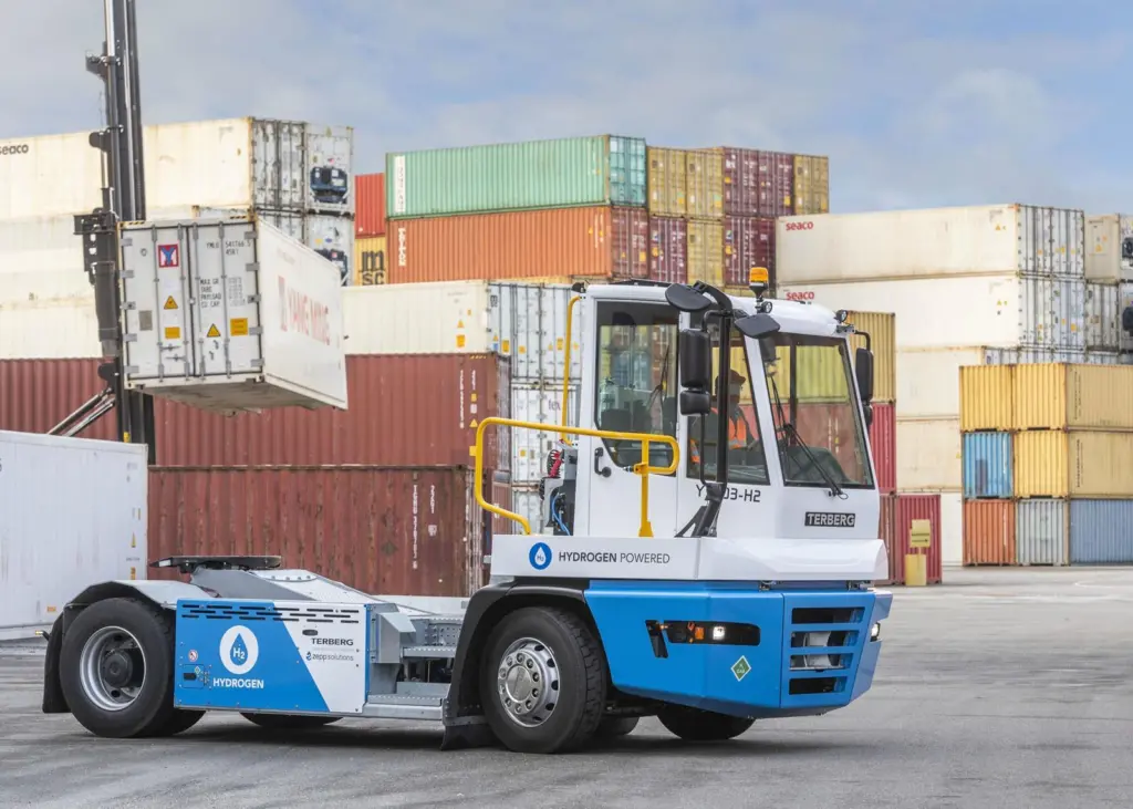 Terberg hydrogen tractor