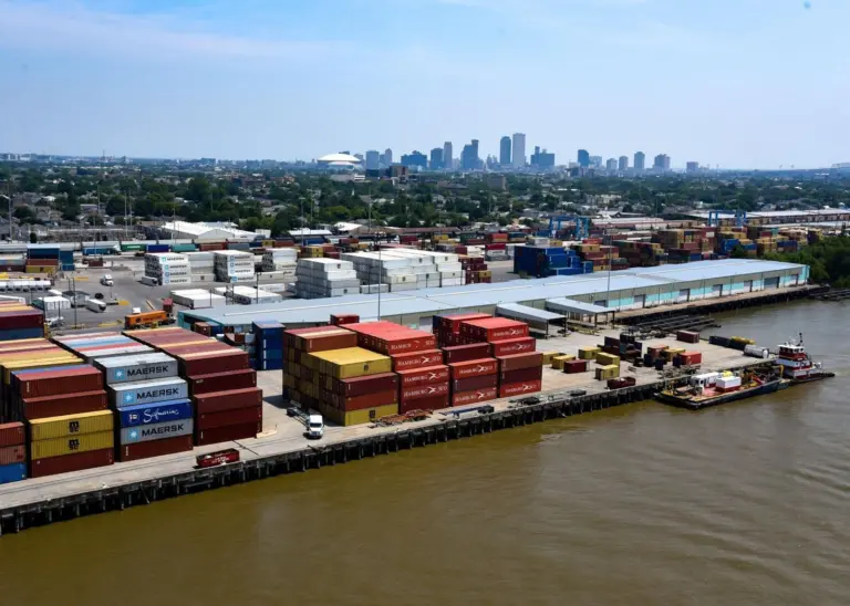 Port NOLA containers