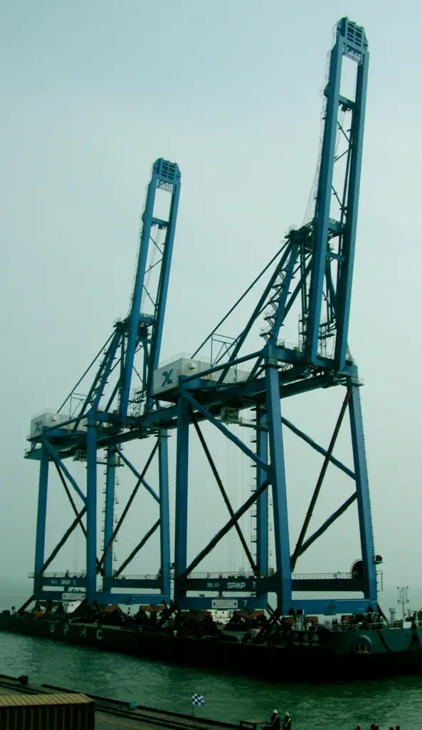 00_94679_ps20050301_05