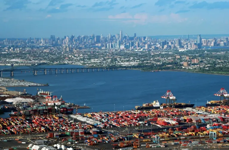 Port Strategy: when funds sold out of New York/New Jersey, the issue of exit penalties came to the fore
