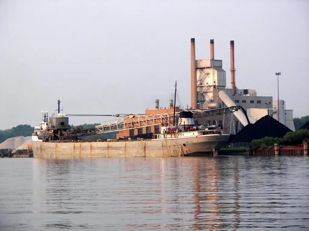 00_93562_CoalLaker