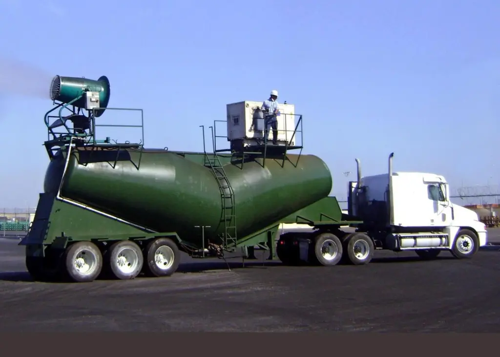 SEPSA's self contained solution is useful for a windy facility where any dust damping has to be mobile