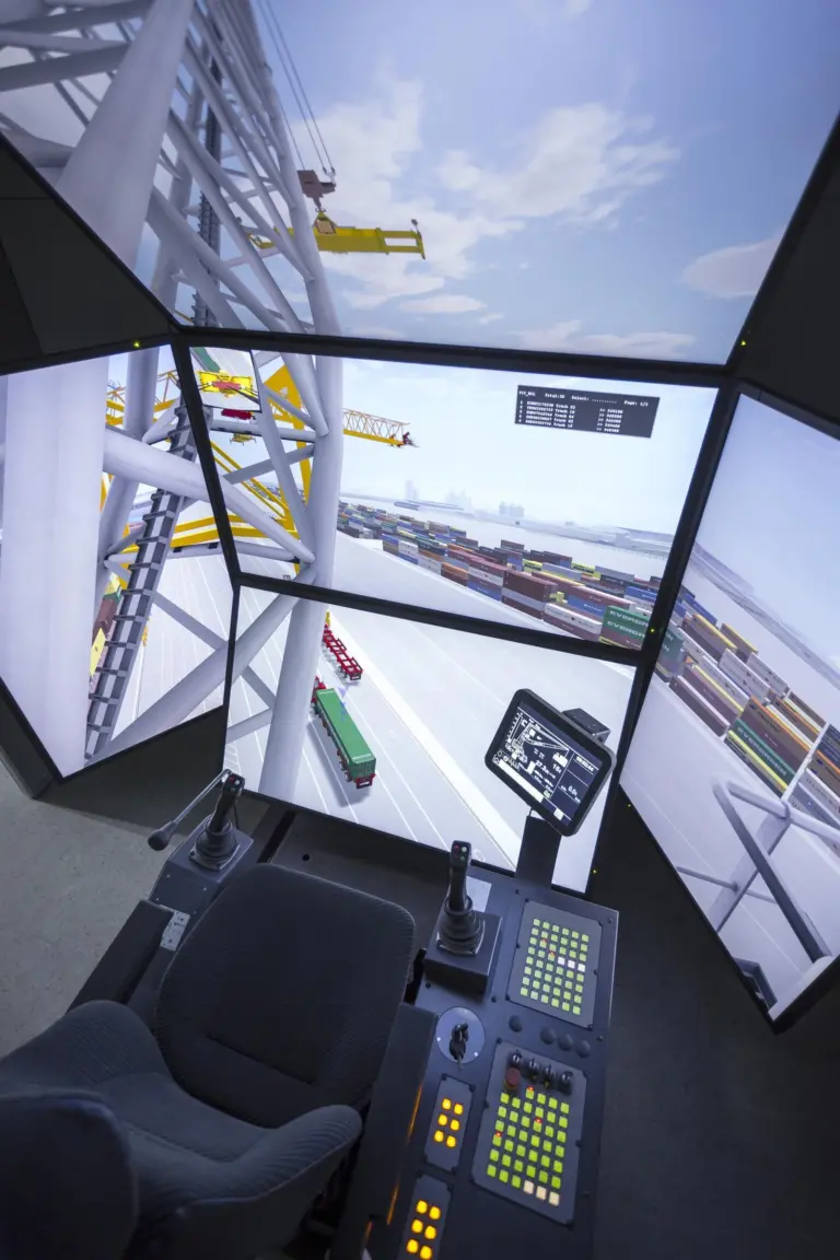 Virtual world: efficiency, safety and costs are three key factors in modern crane operator training