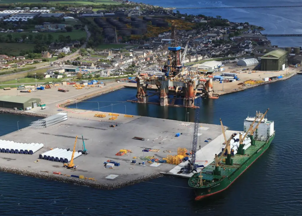 The new quayside means that the space is now available to accommodate the large components involved in the renewable energy sector