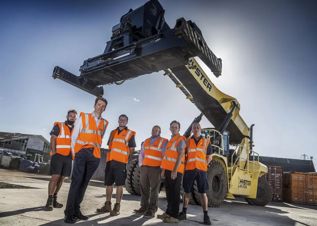 New investment sees Williams Shipping buy a new Hyster reach stacker