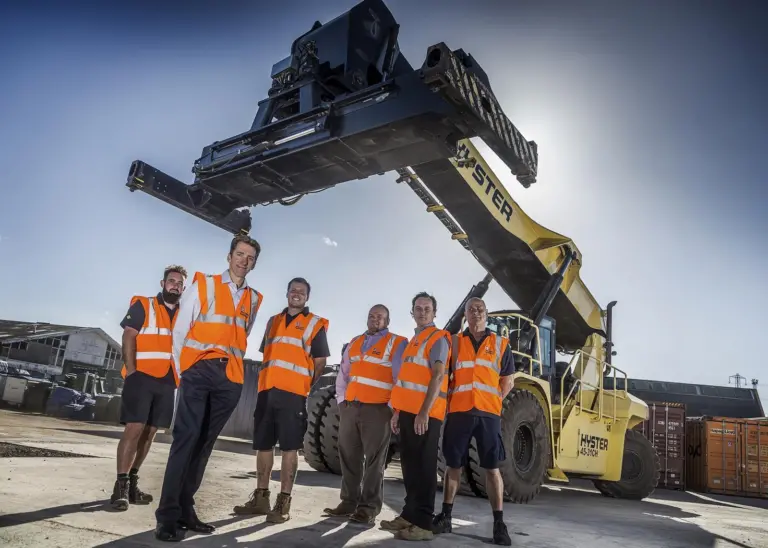 New investment sees Williams Shipping buy a new Hyster reach stacker
