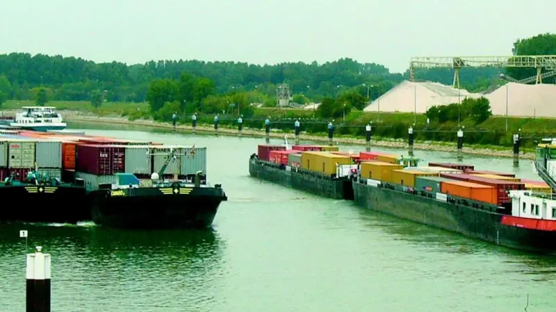 Rhine barges: key part of EC strategy
