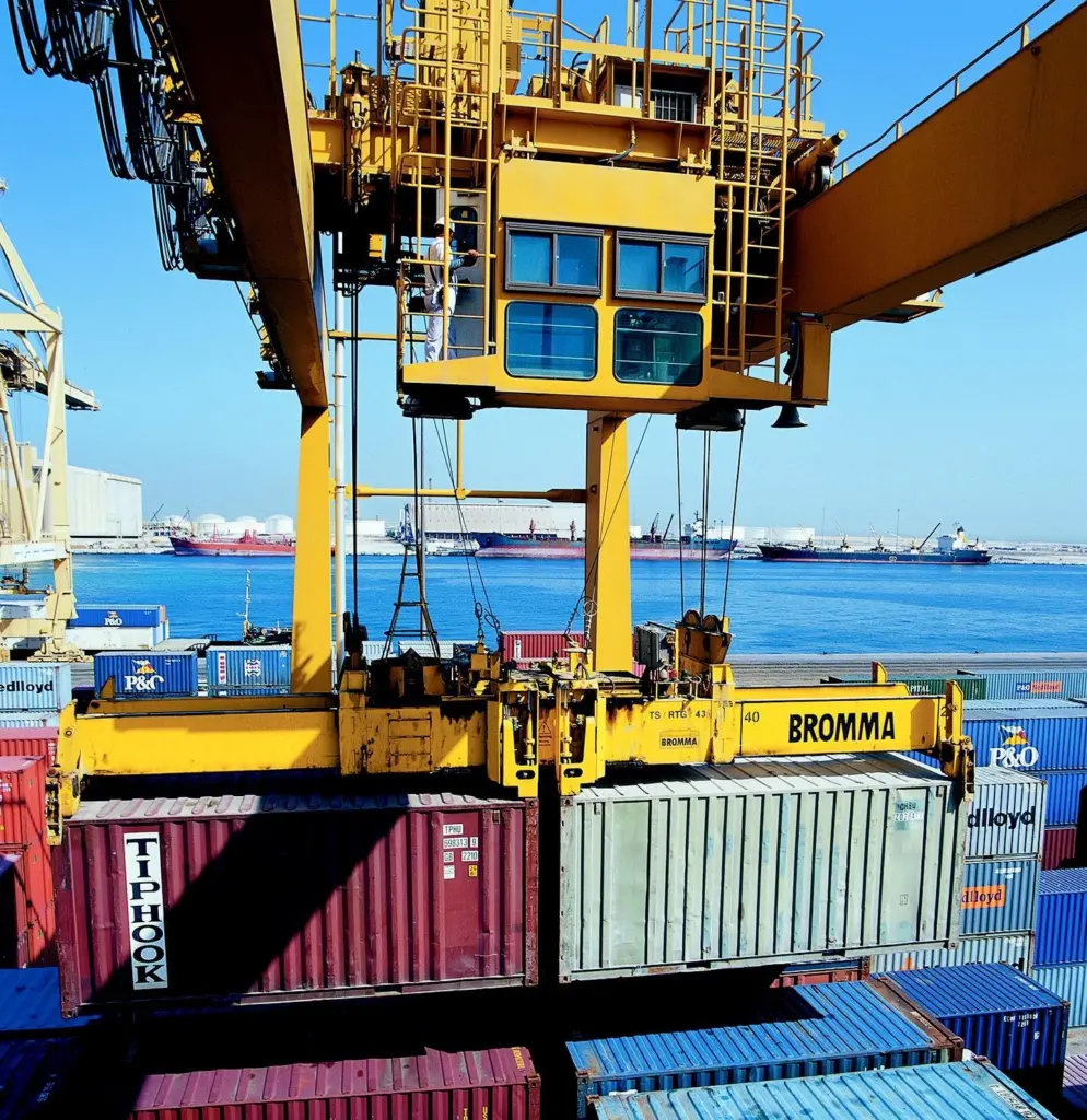 The YTR45 twin-lift: 59 for Korea
