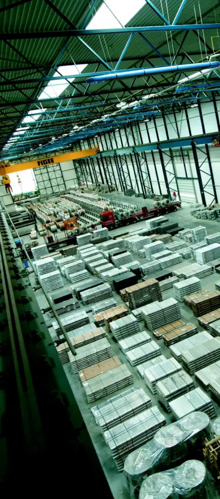 Gevelco DistriPort: All Weather Terminal to shelter transhipment products