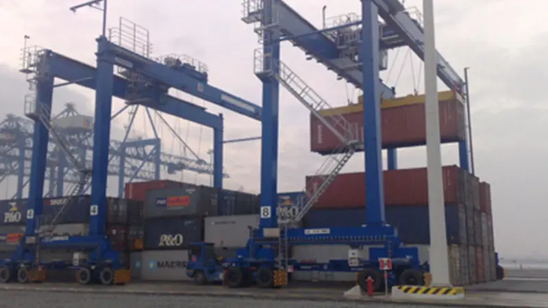 00_94979_RTGs_at_Gdansk