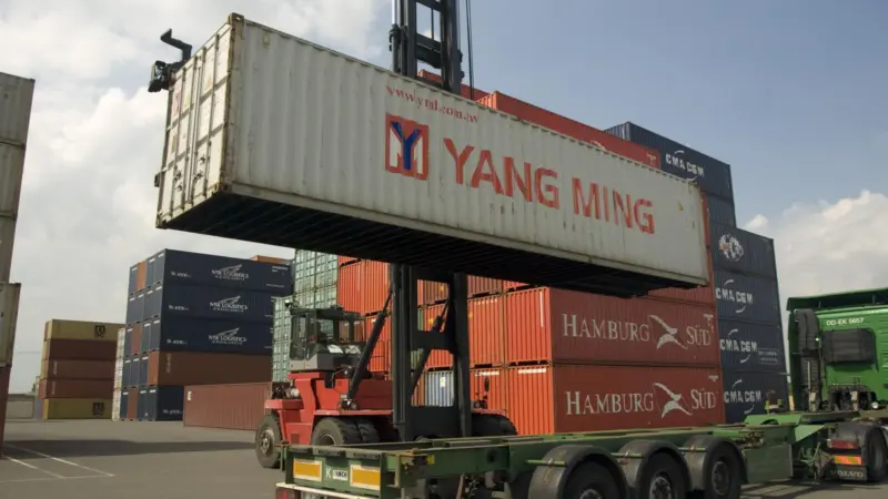 Port Strategy:DB Schenker saw increasing demand for container storage and repair at the beginning of 2009