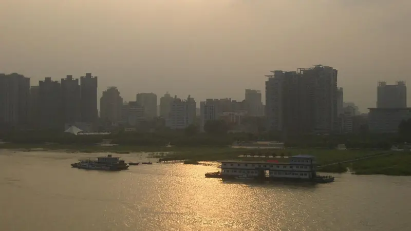 Cargo boats will have a north-south route through to Wuhan Photo: V Menkov