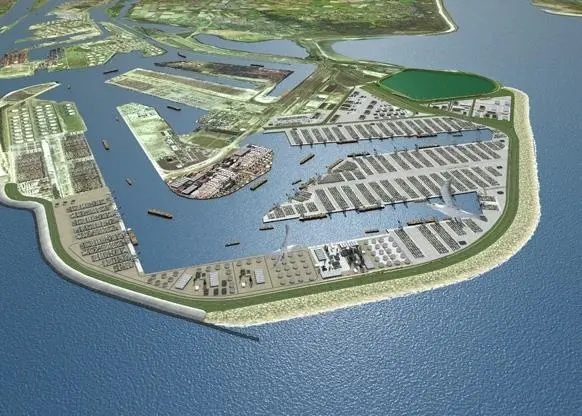 Maasvlakte II was conceived long before the downturn, but even that hasn’t dented ship size increases