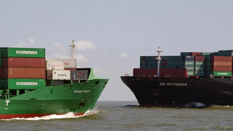 Lines have failed to bring excess capacity in check. Credit: Dirk Ingo Franke