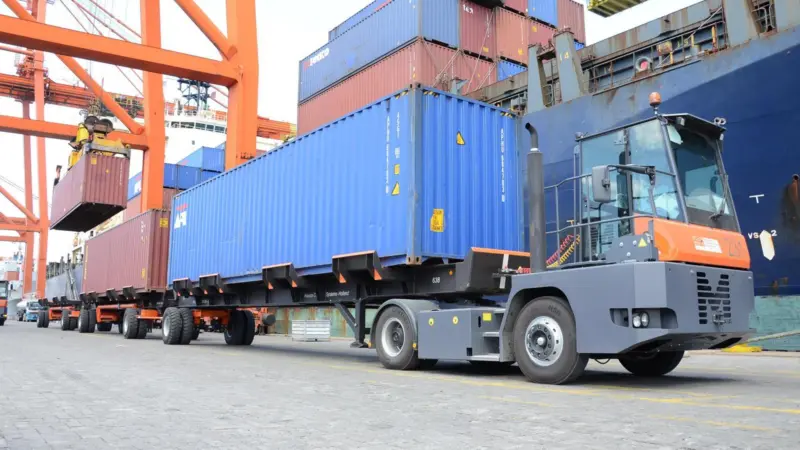 The MTS allows for the transportation of more containers in a single haul compared to the traditional single-trailer system