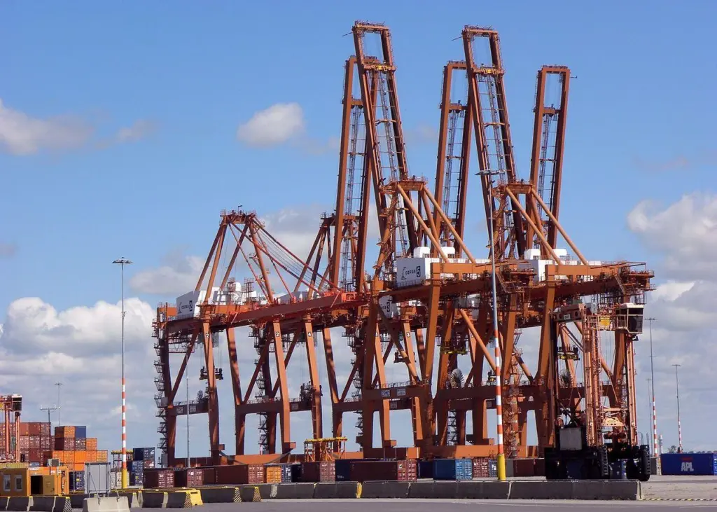 Curtain call for Amsterdam's container terminal. Credit: Joost J Bakker