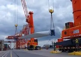 BCT's MHCs discharge a windfarm component