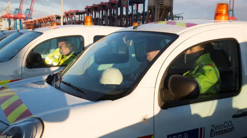 24 Kangoo Maxi ZE's will be used to transport personnel around the terminal carbon free
