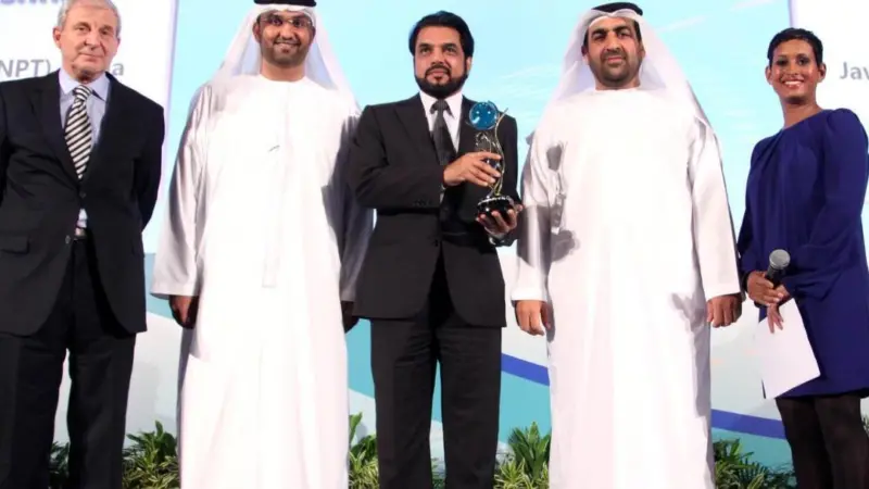 The World Ports & Trade Summit ‘Personality of the Year’ Award winner (L-R) Chris Hayman, Chairman, Seatrade; Dr Sultan Al Jaber, Chairman, ADPC; L Radhakrishnan, Chairman of India’s Jawaharlal Nehru Port Trust; HE Dr Rashid Ahmad bin Fahad, Min...