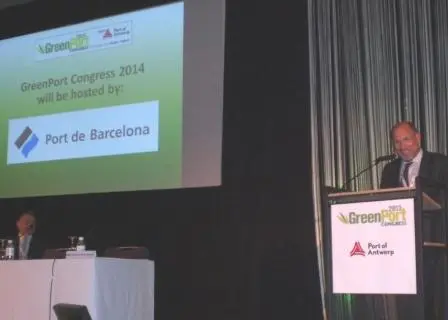 00_99111_Handover-to-Barcelona-2014-hosts