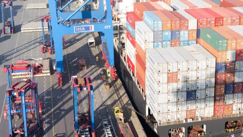 Well prepared: HHLA saw container throughput grow in 2013 to 7,500 teu. Photo: HHLA