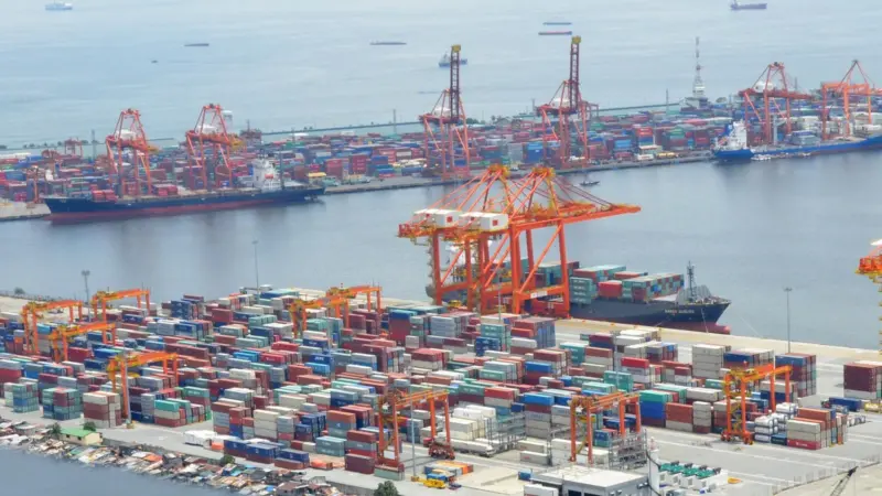 So far, 2,000 forty-footer overstaying southbound customs-cleared containers have been moved from Manila