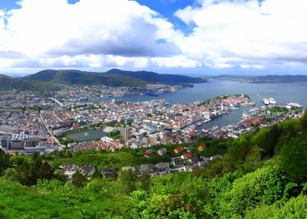 Bergen port expects to reduce 95% of emissions created by vessels at berth using Schneider Electric's ShoreBoX solution