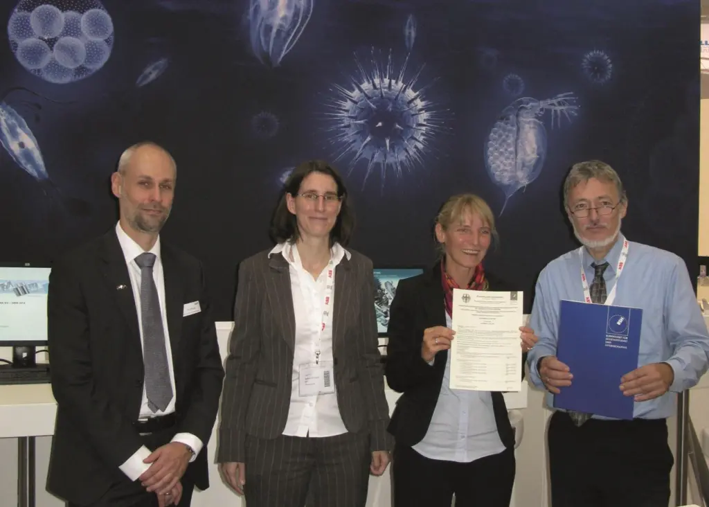 The document was handed over by BSH representatives to the project managers of the ballast water system