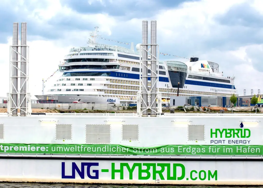 ‘AIDAsol’ has become the first cruise ship to connect to shore side power using Becker Marine Systems’ HUMMEL LNG Hybrid Barge
