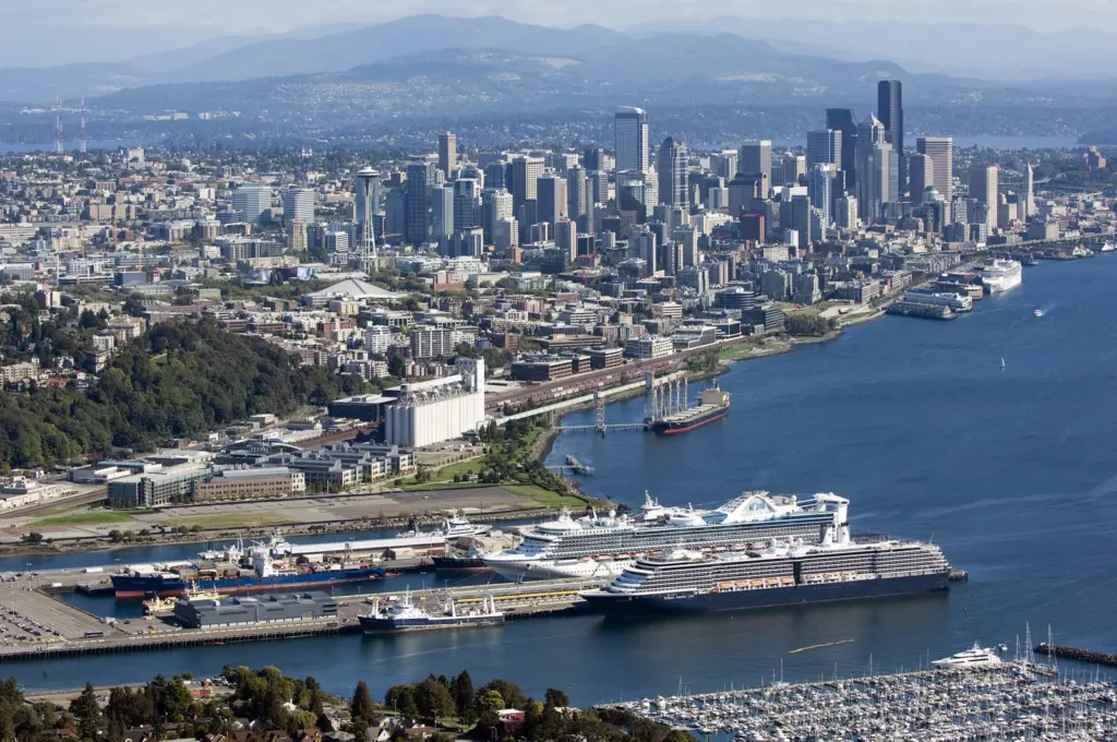 The Port of Seattle and City of Seattle have agreed to a collaboration for a heavy haul network Photo: Don Wilson/Port of Seattle