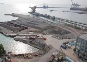 The new Vado terminal will have an environmentally-friendly intermodal rail service