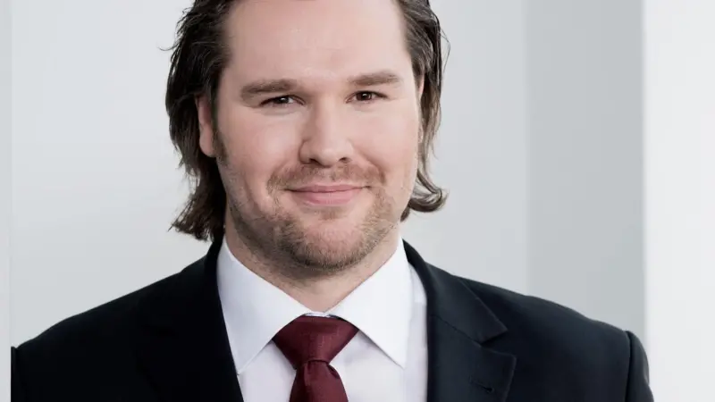 “Decisions on the sector can’t be left to bankers and private equity funds," Torben Seebold, ETF Dockers’ Section