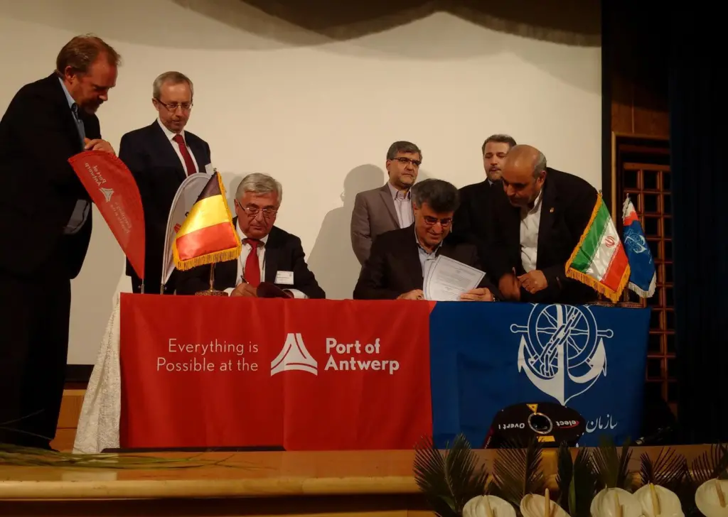 A MoU was signed at the headquarters of Ports and Maritime Organisation