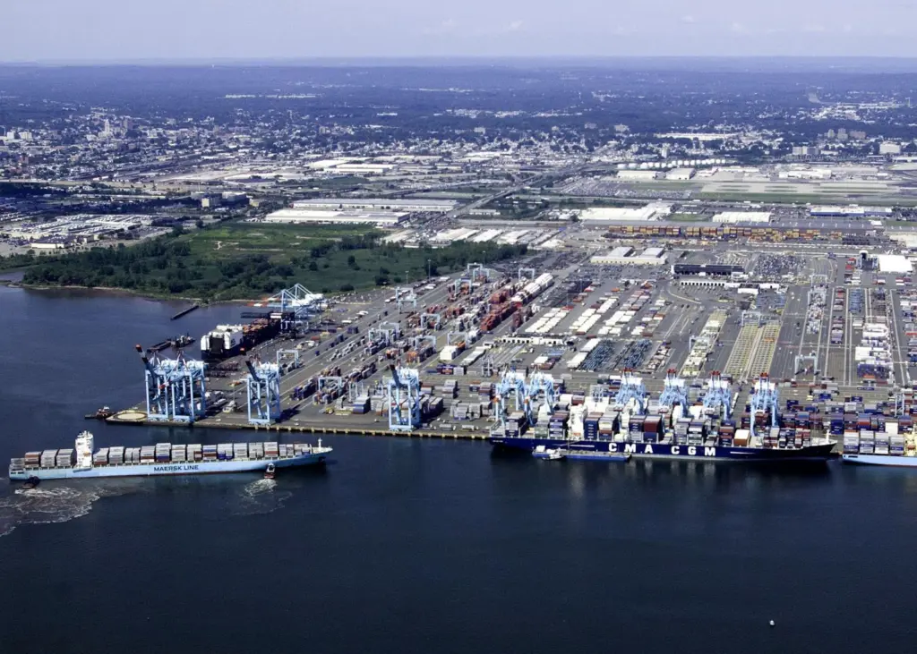 APMT now plans an investment total of US$200M.