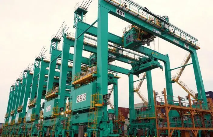 The RTGs for CCCCSEE are the first of many cranes to undergo a diesel to battery hybrid conversion using a Corvus Orca ESS