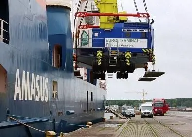 Second-hand harbour equipment company Bendezu Port Equipment has sold a LIEBHERR LHM 150 harbour mobile crane