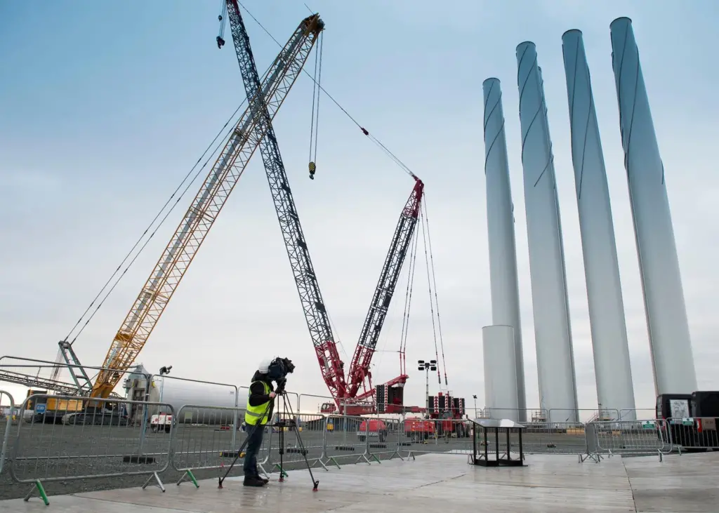 Siemens wind turbine blade manufacturing plant