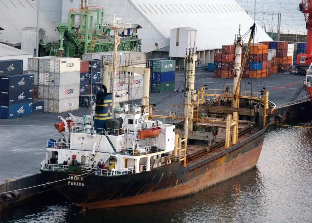 The Courts of Claims in Guatemala has declared null and void the concession contract held by APM Terminals for the Quetzal Container Terminal, Terminal de Contenedores Quetzal (TCQ), at Puerto Quetzal Photo: pete/flickr/CC BY 2.0