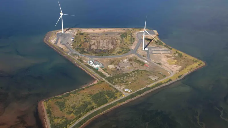 Hunterston Port and Resource Centre (PARC), which includes one of the deepest ports on the UK’s west coast, is being developed by Peel Ports