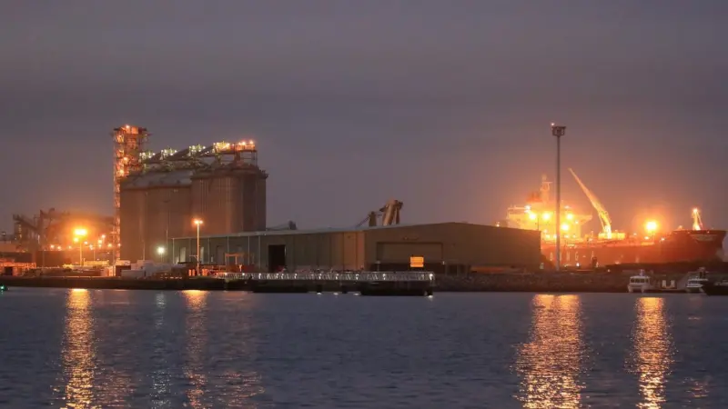 The question has been asked whether it is time to hold a public inquiry into Australian ports’ infrastructure charges (image is for illustrative purposes only) Photo: Geoff Whalan/flickr/CC BY-NC-ND 2.0